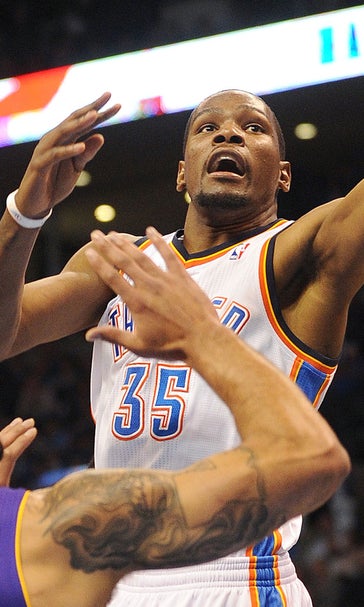 Westbrook, Durant score 29 apiece to lead Thunder past Lakers
